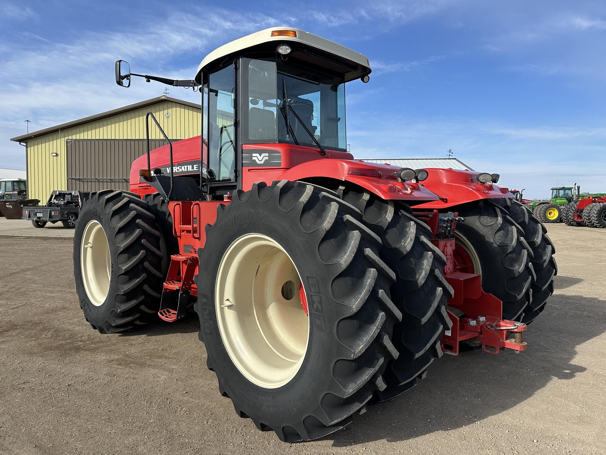 2010 Versatile 375 Tractor