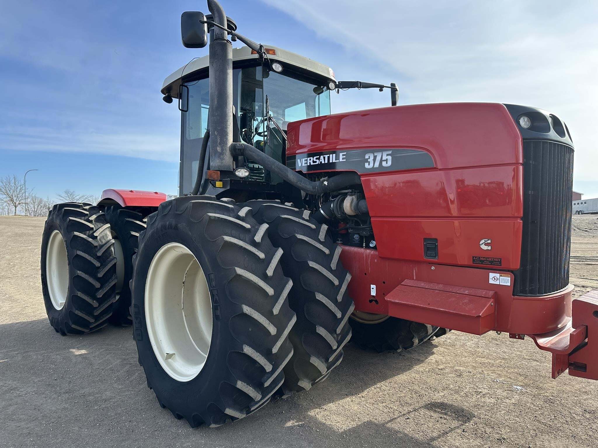 2010 Versatile 375 Tractor