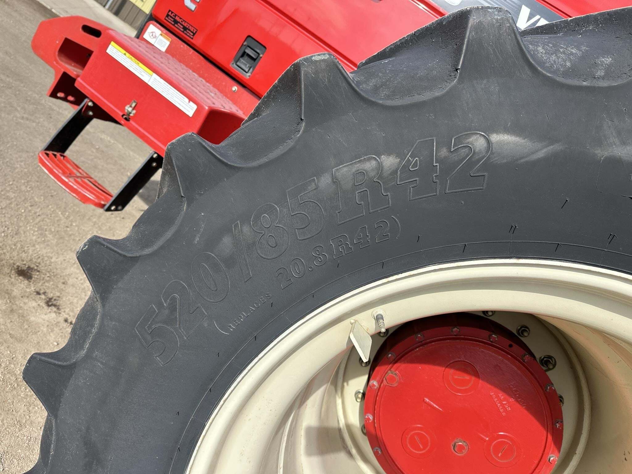 2010 Versatile 375 Tractor