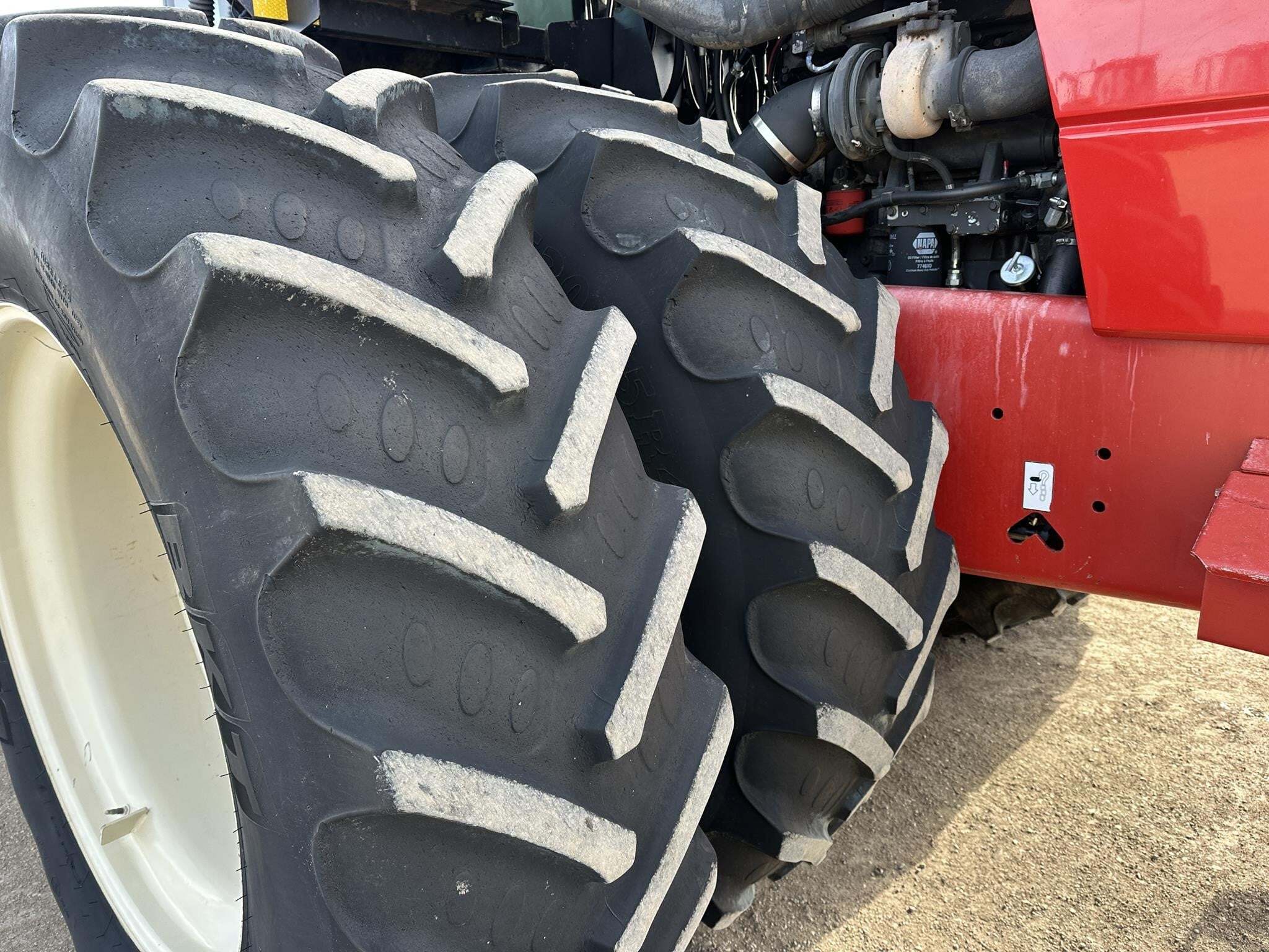 2010 Versatile 375 Tractor