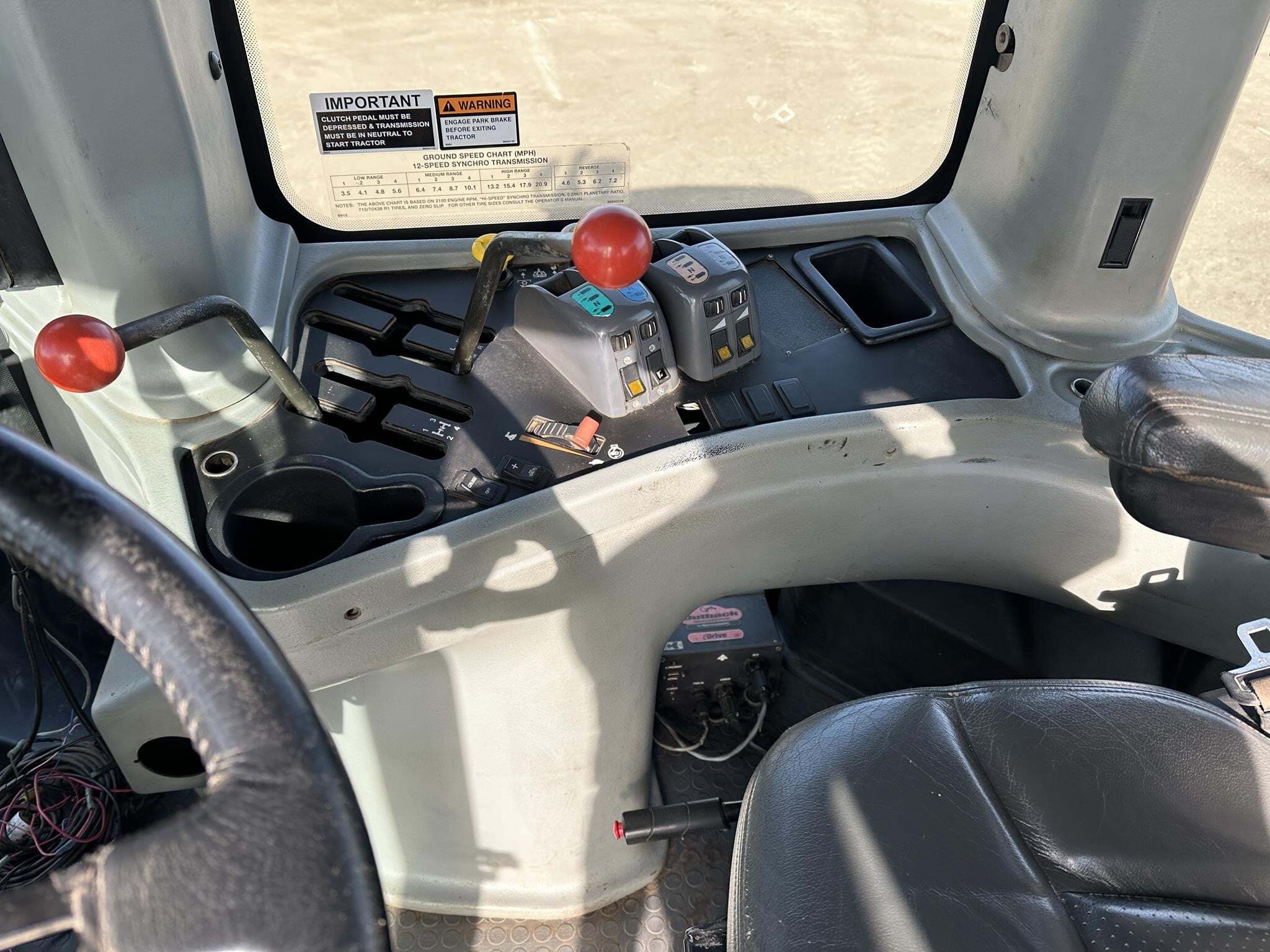 2010 Versatile 375 Tractor