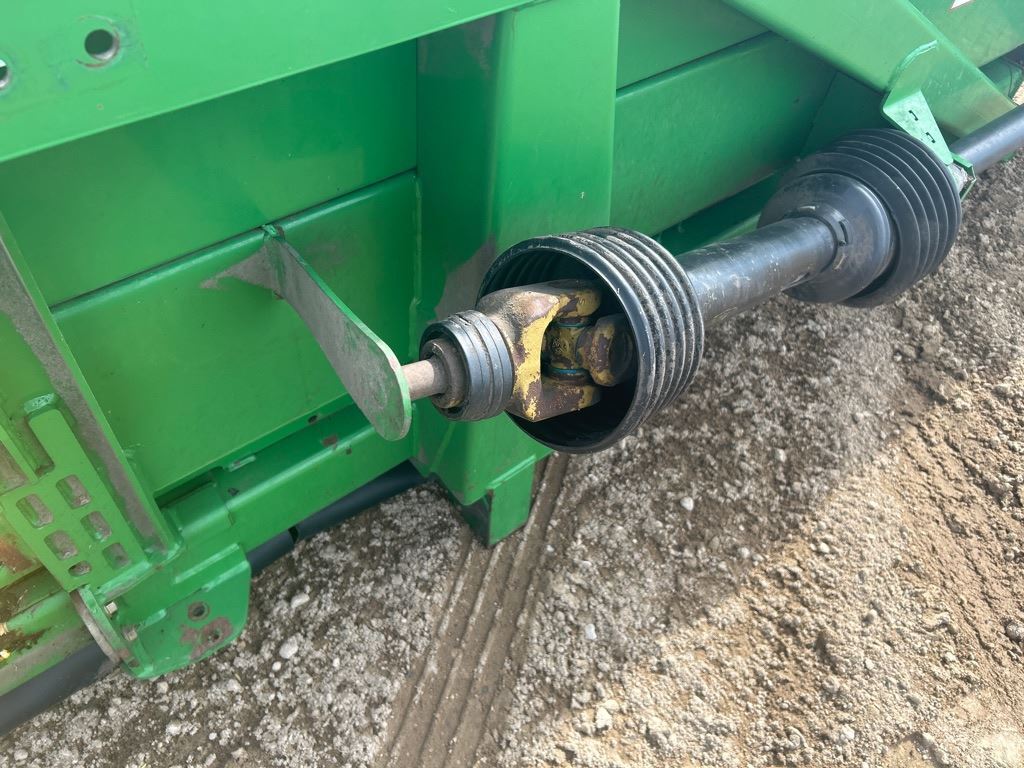 2010 John Deere 612C Corn Head