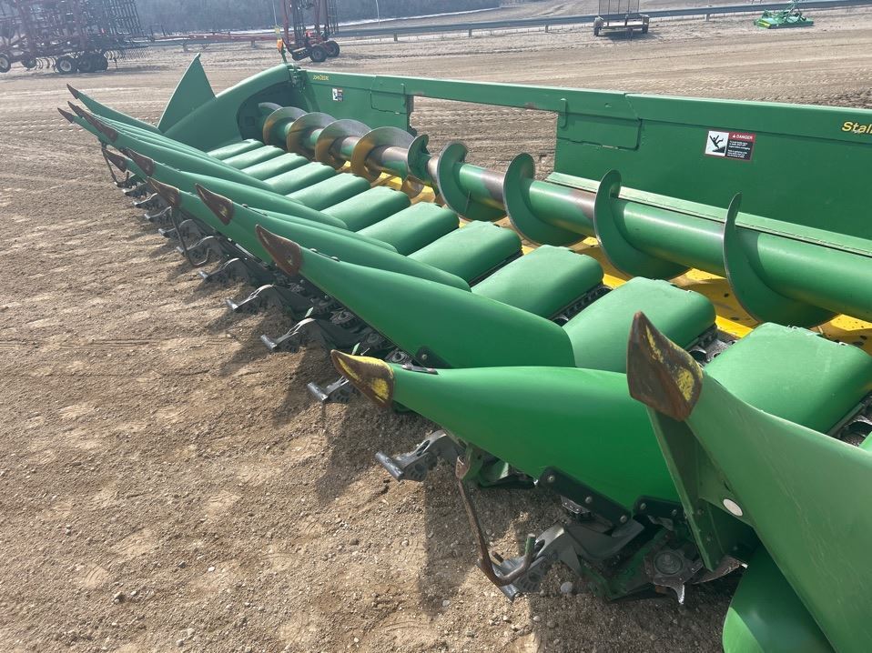 2010 John Deere 612C Corn Head