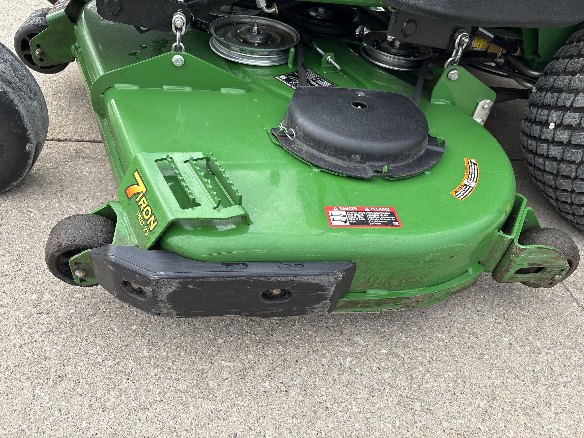 2025 John Deere Z997R Lawn Mower