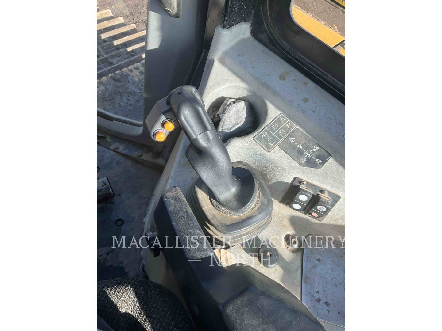 2013 Caterpillar D6T Dozer