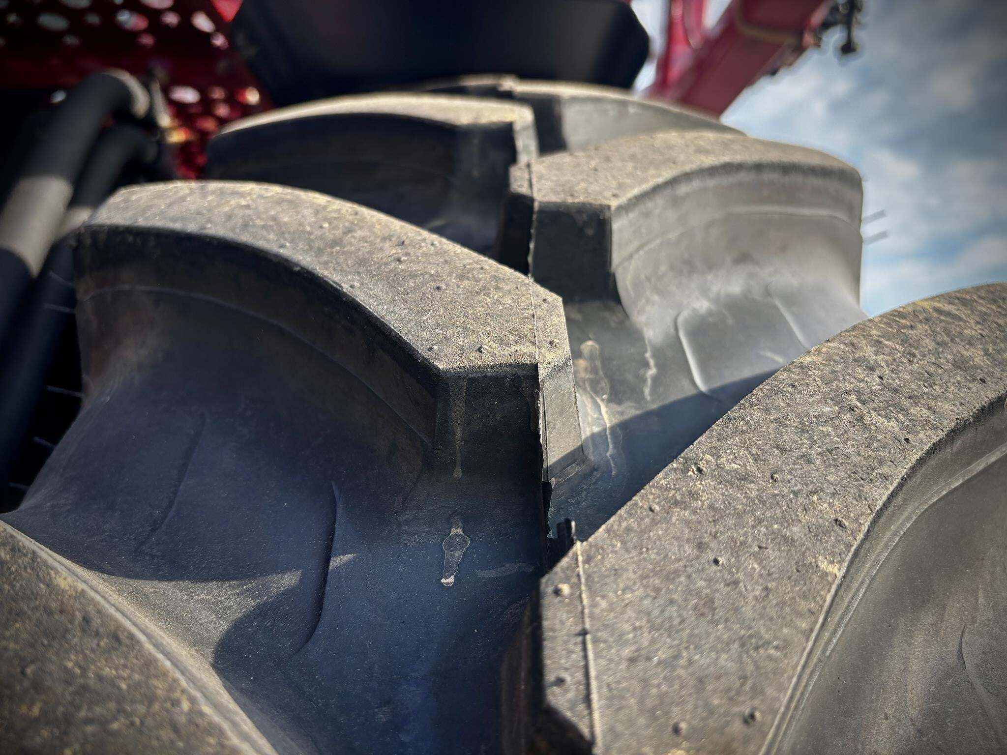 2019 Case IH TRIDENT 5550 Self-Propelled Sprayer