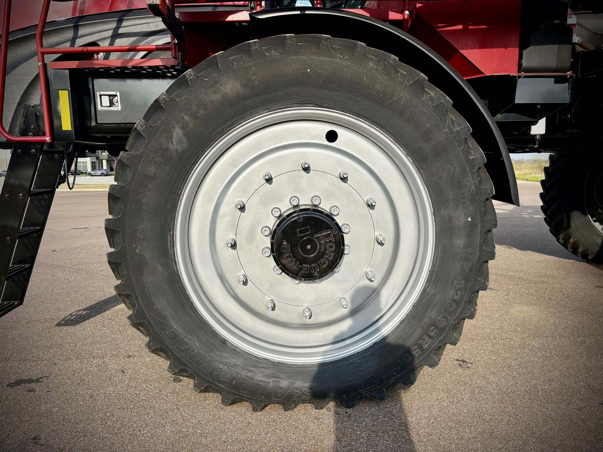 2019 Case IH TRIDENT 5550 Self-Propelled Sprayer