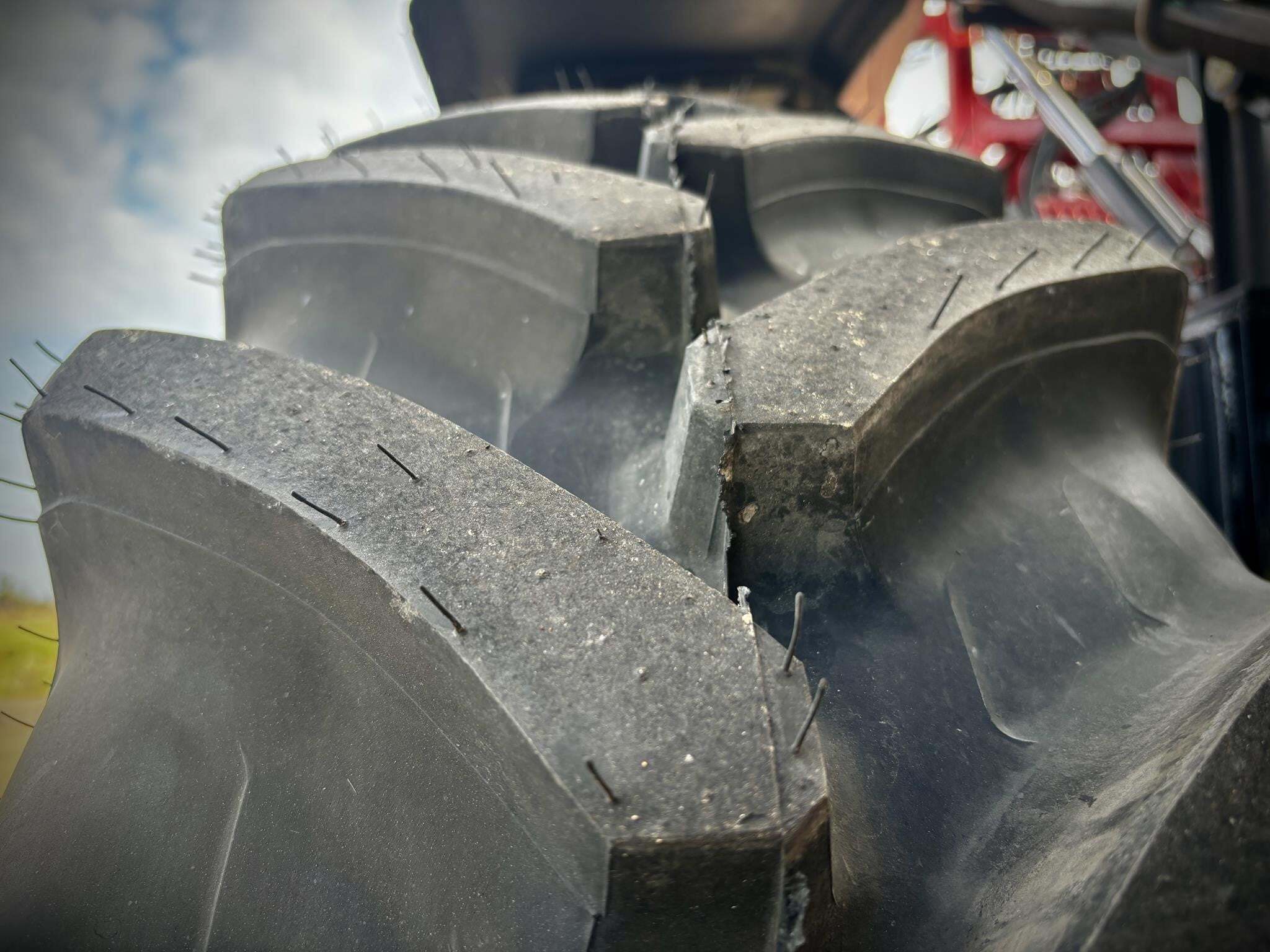 2019 Case IH TRIDENT 5550 Self-Propelled Sprayer