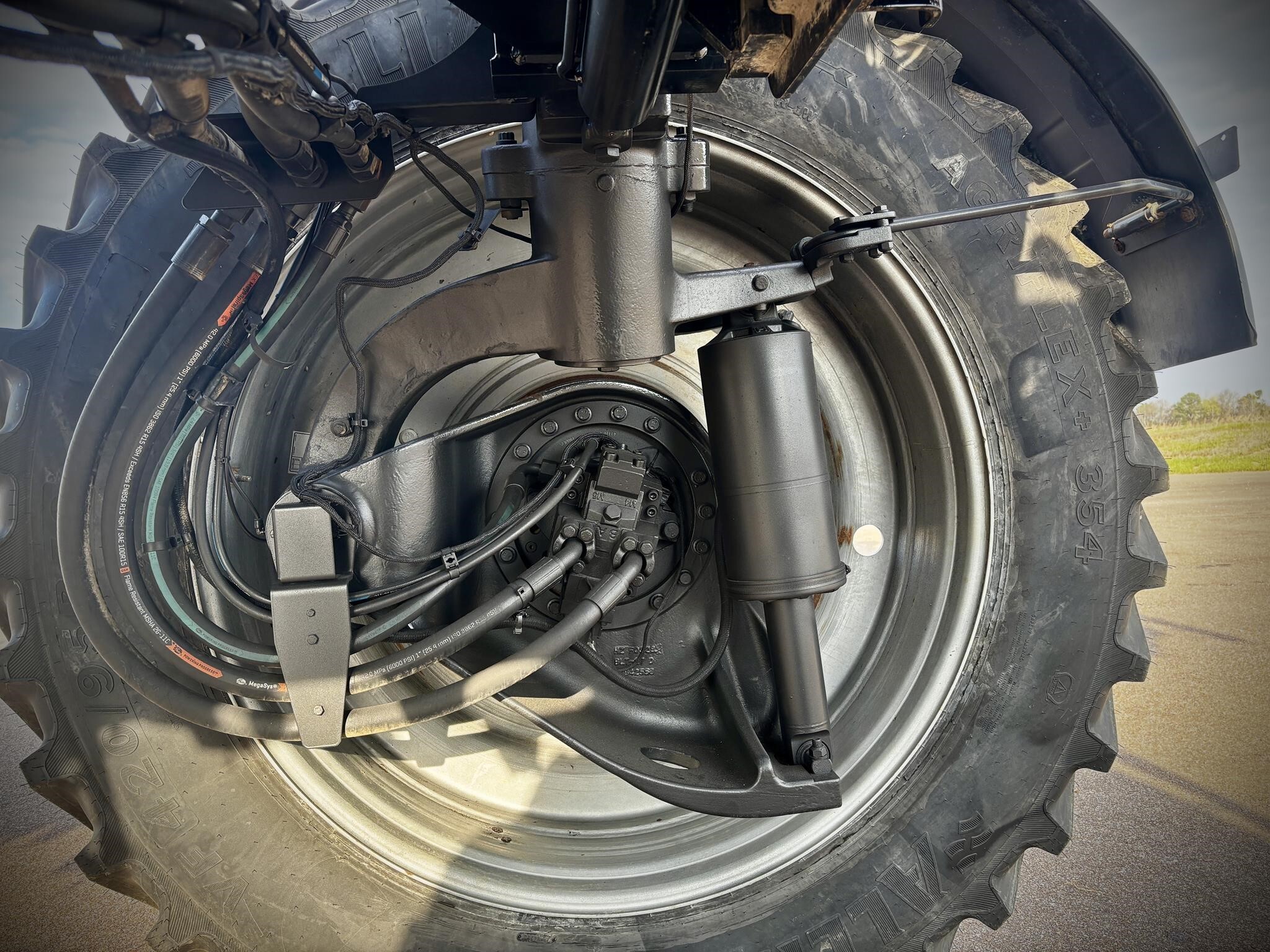 2019 Case IH TRIDENT 5550 Self-Propelled Sprayer