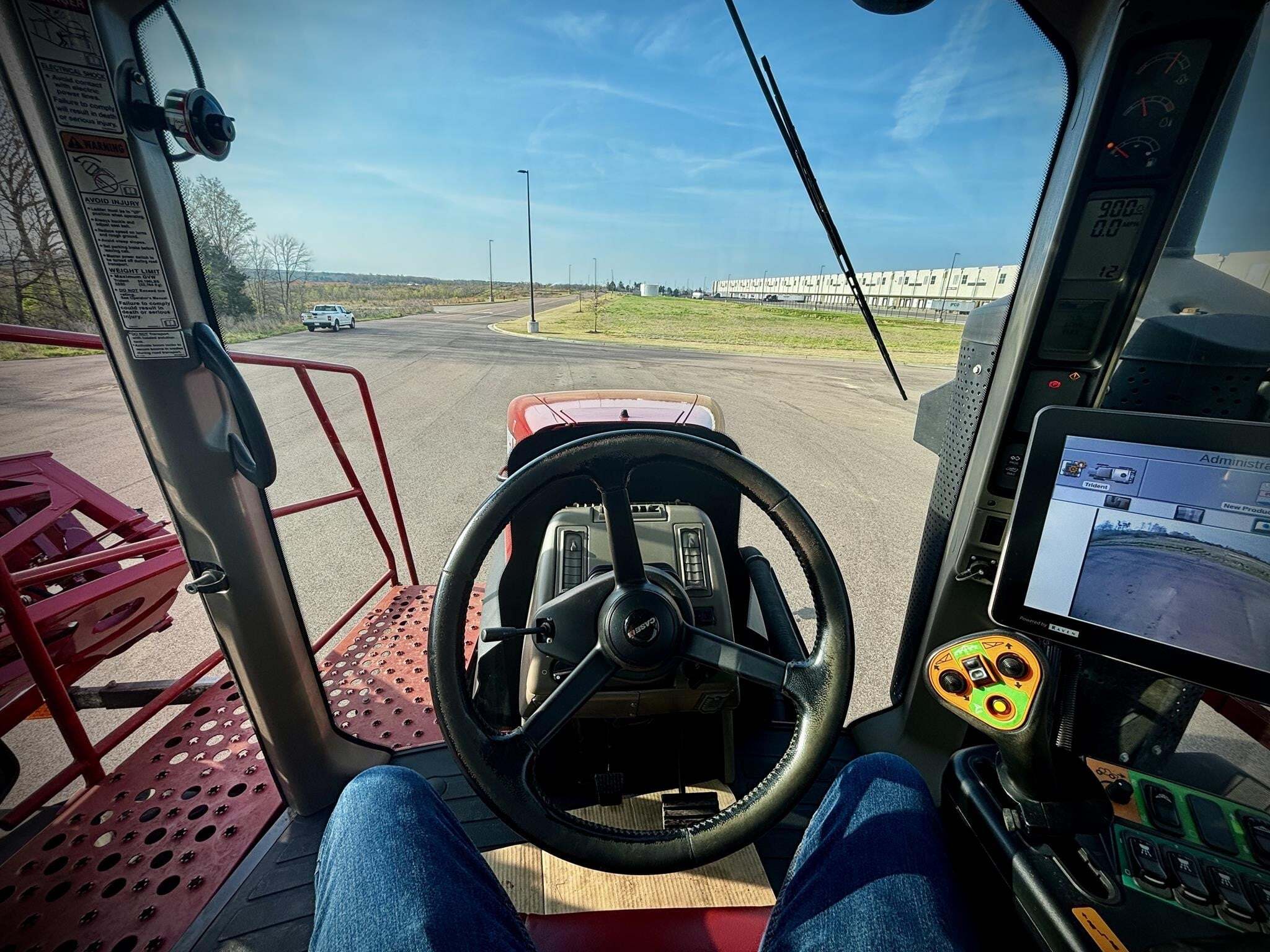 2019 Case IH TRIDENT 5550 Self-Propelled Sprayer