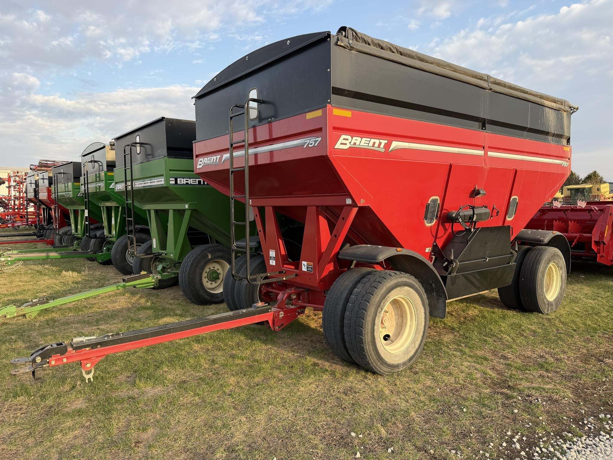 2014 Brent 757 Gravity Wagon