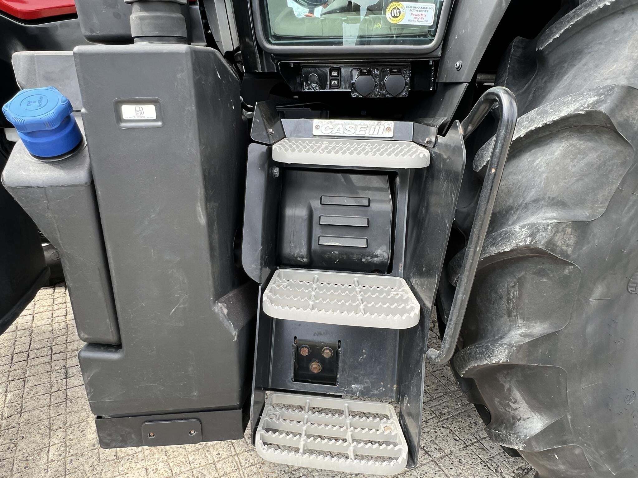 2022 Case IH Maxxum 115 Tractor