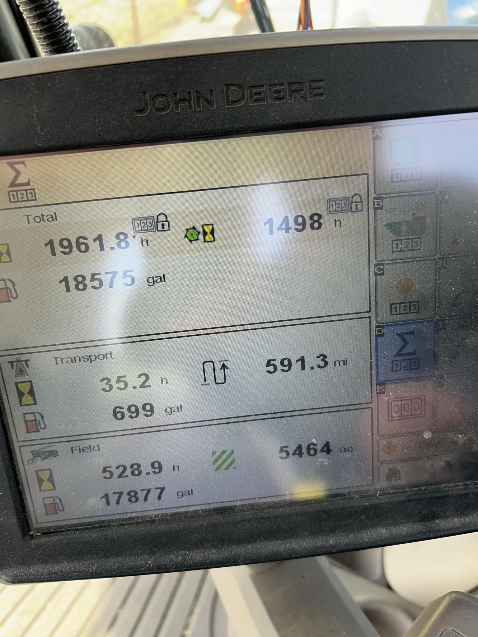 2019 John Deere 9900 Self-Propelled Forage Harvester