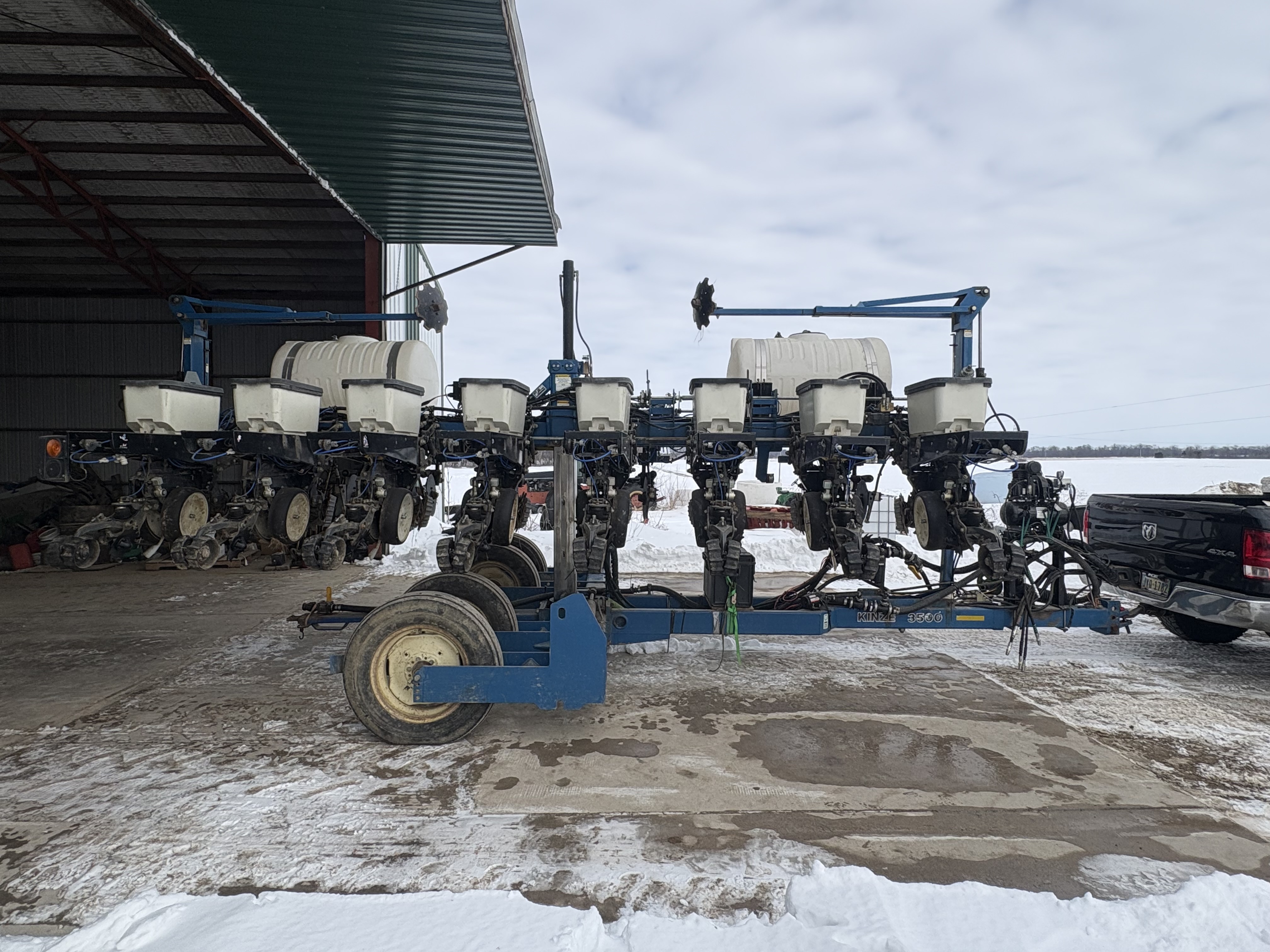 2002 Kinze 3500 Planter