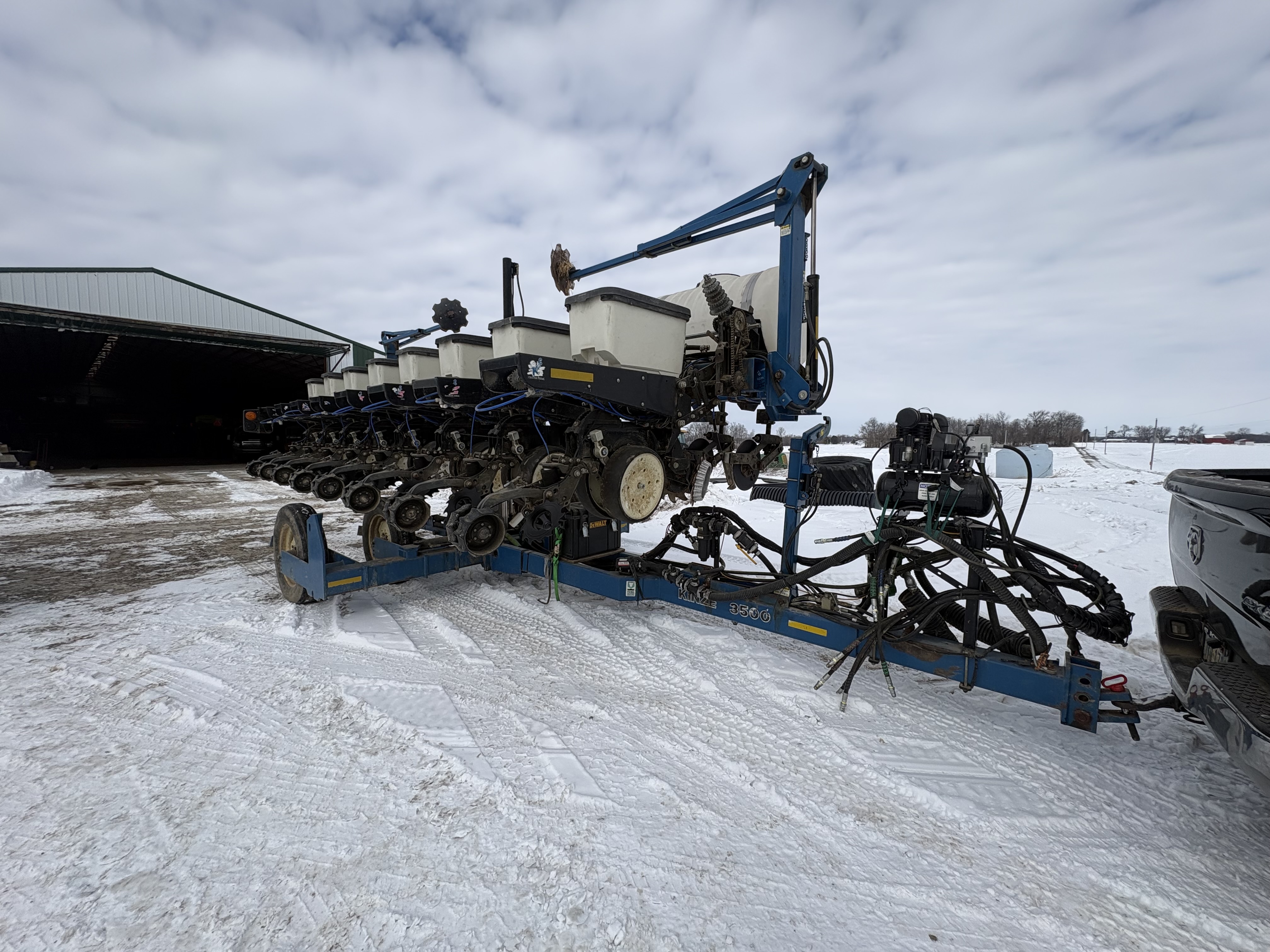 2002 Kinze 3500 Planter