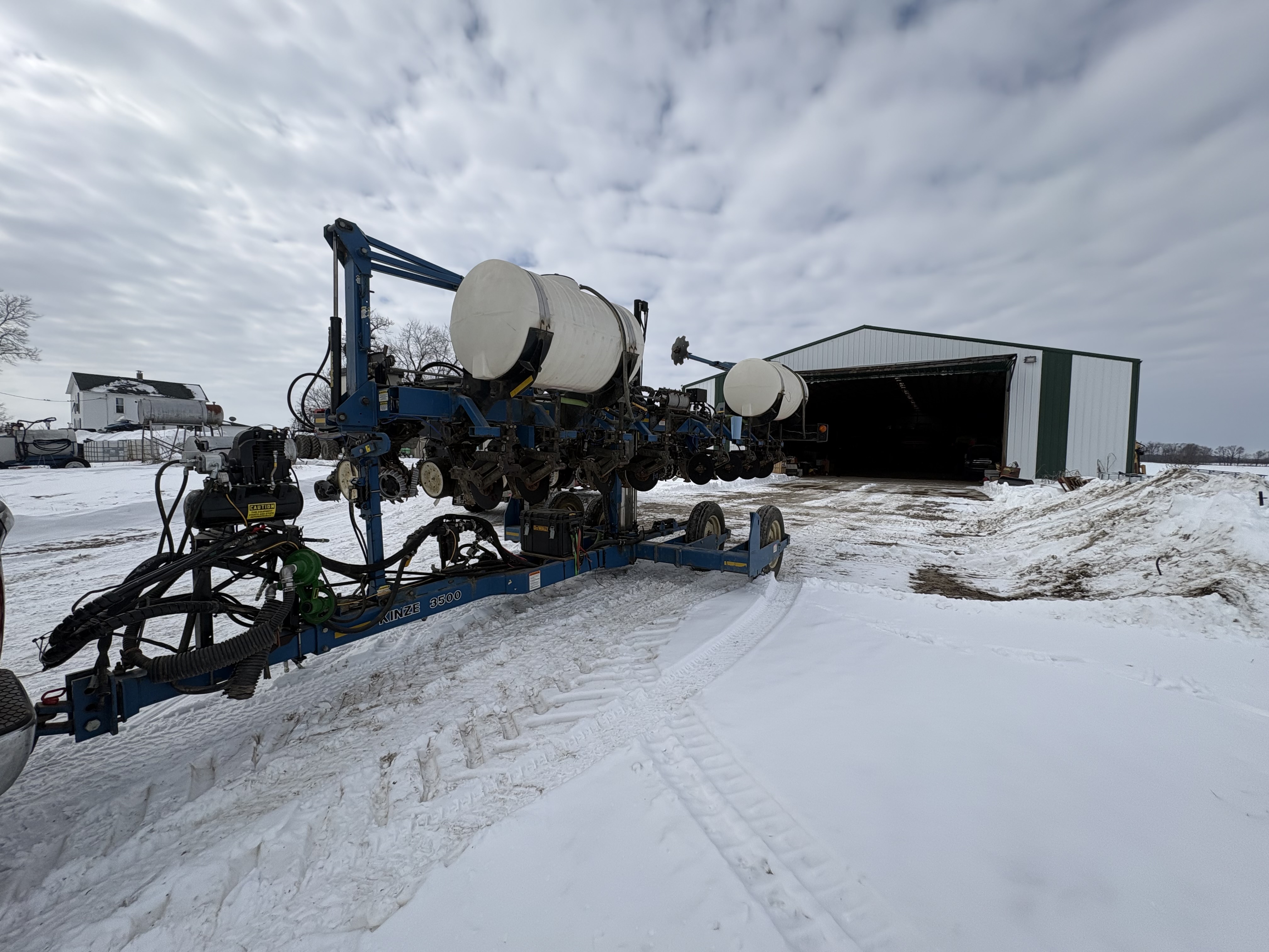 2002 Kinze 3500 Planter