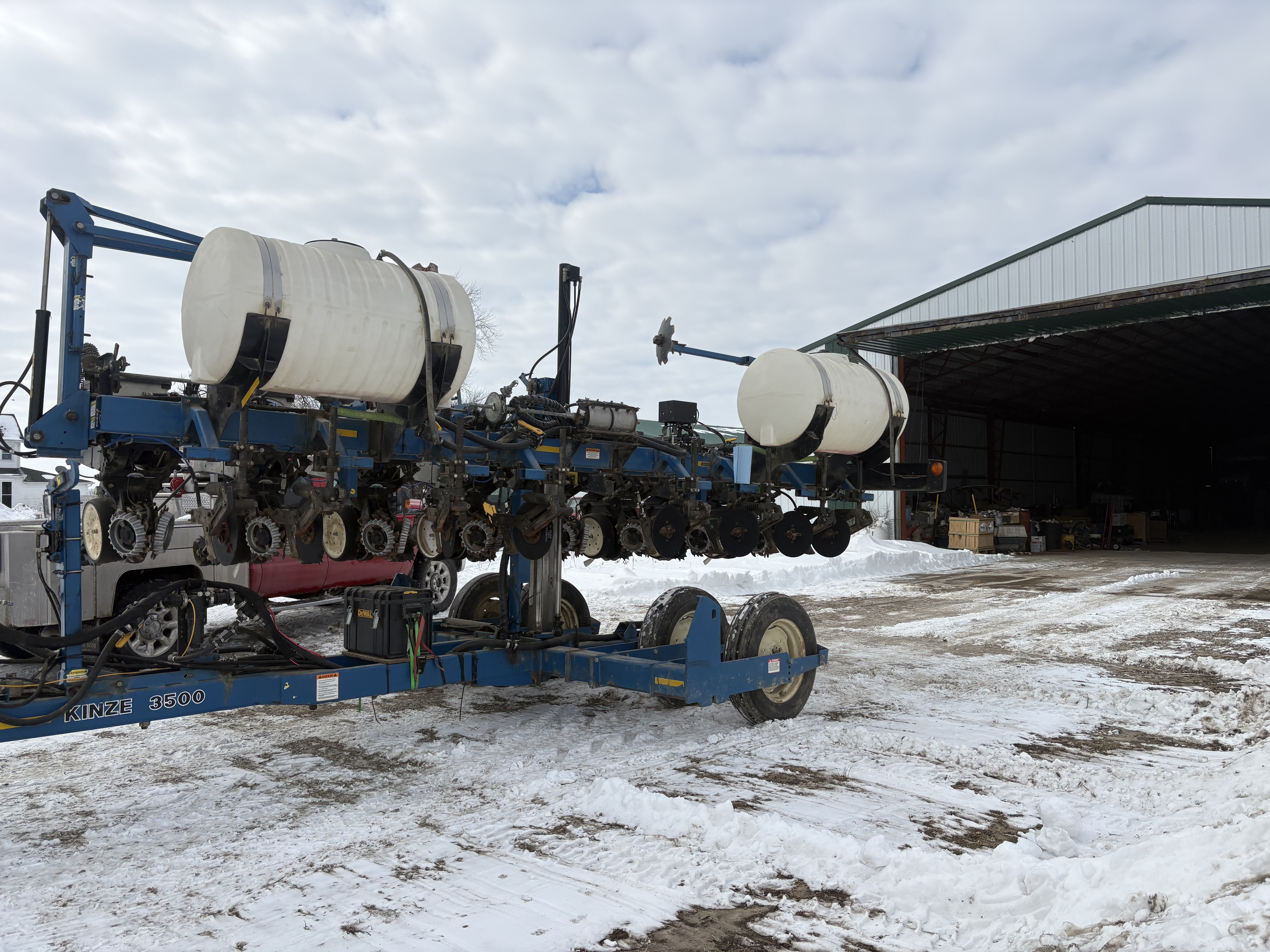2002 Kinze 3500 Planter