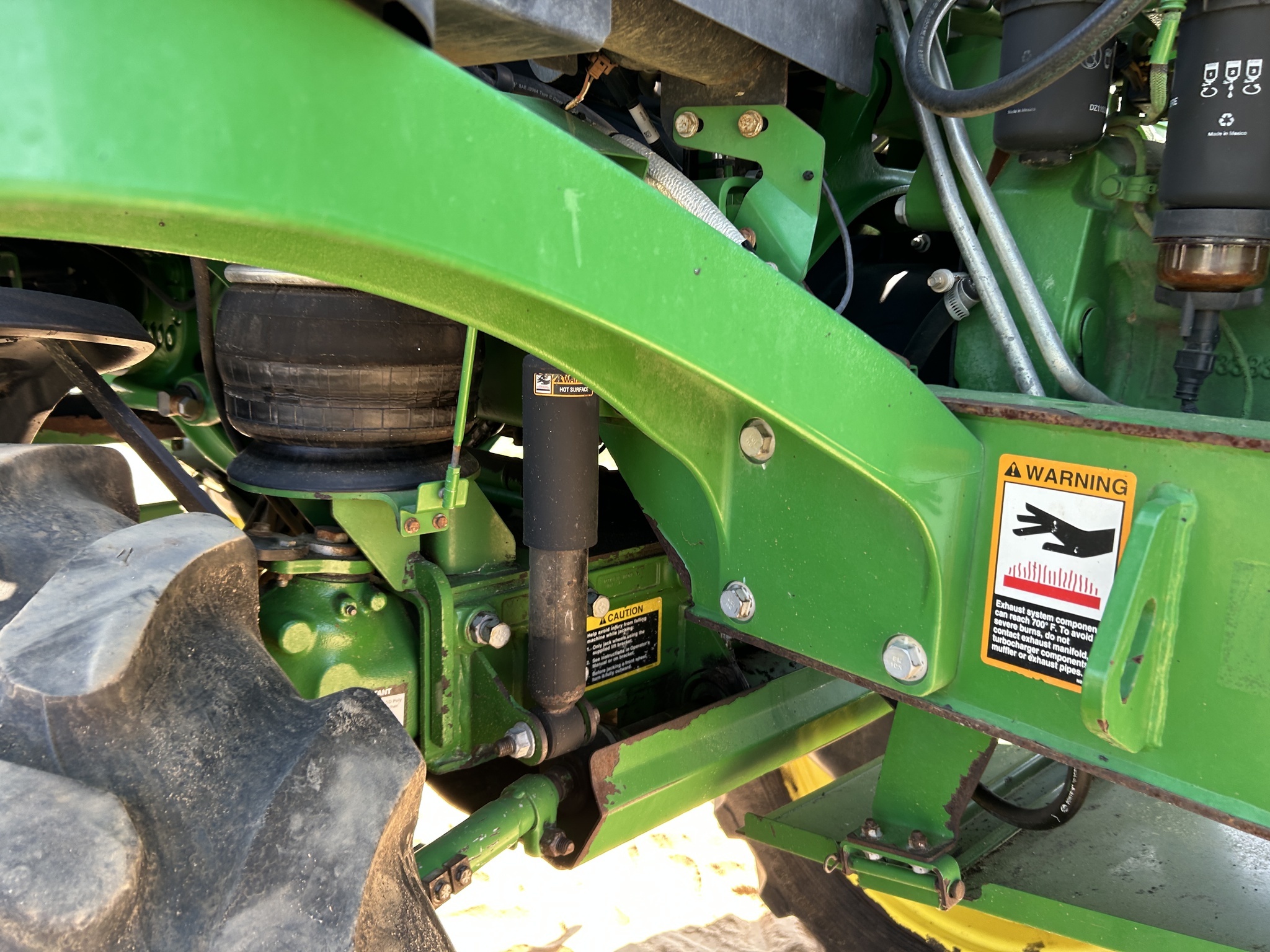 2016 John Deere R4023 Self-Propelled Sprayer