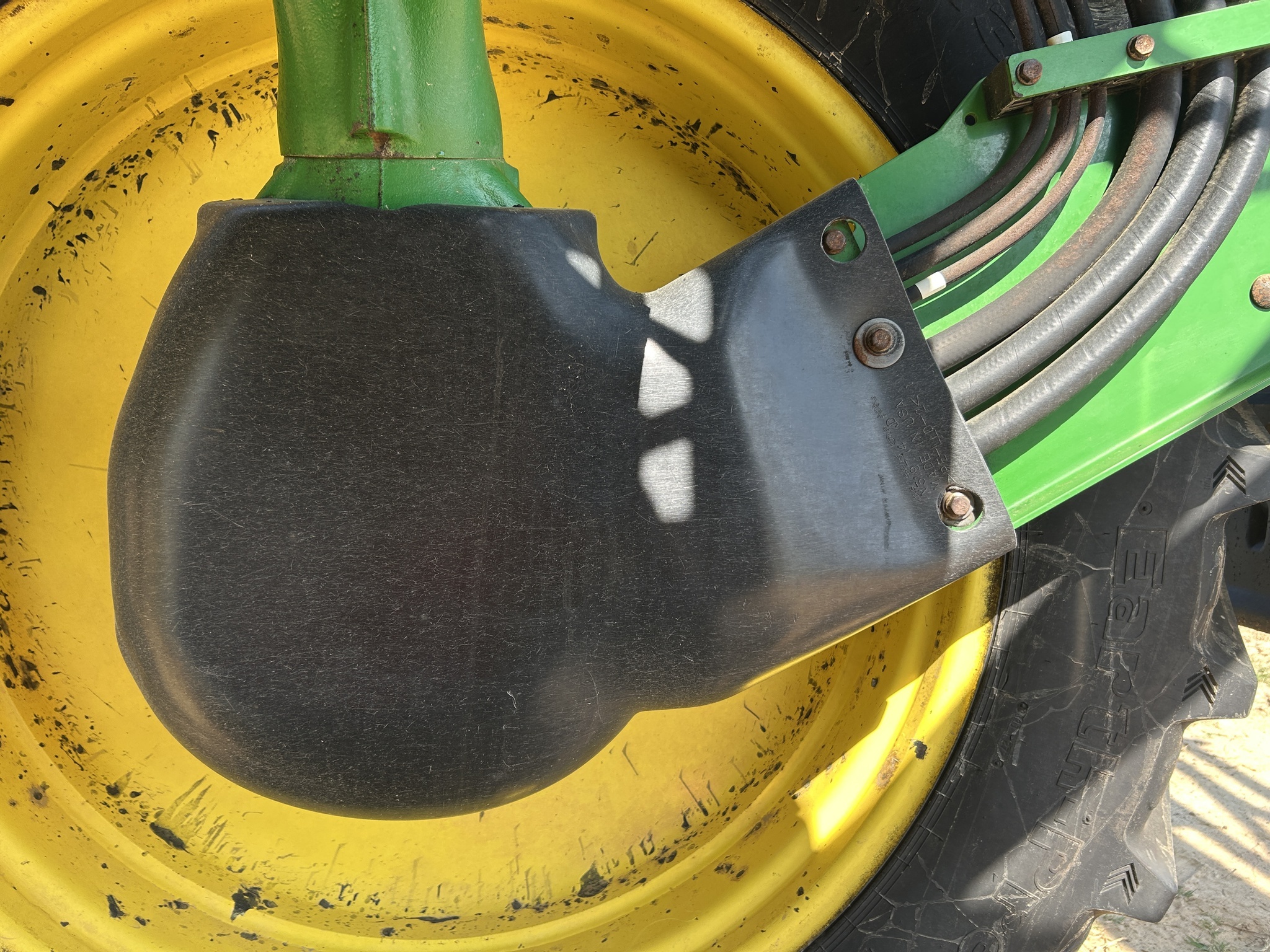 2016 John Deere R4023 Self-Propelled Sprayer