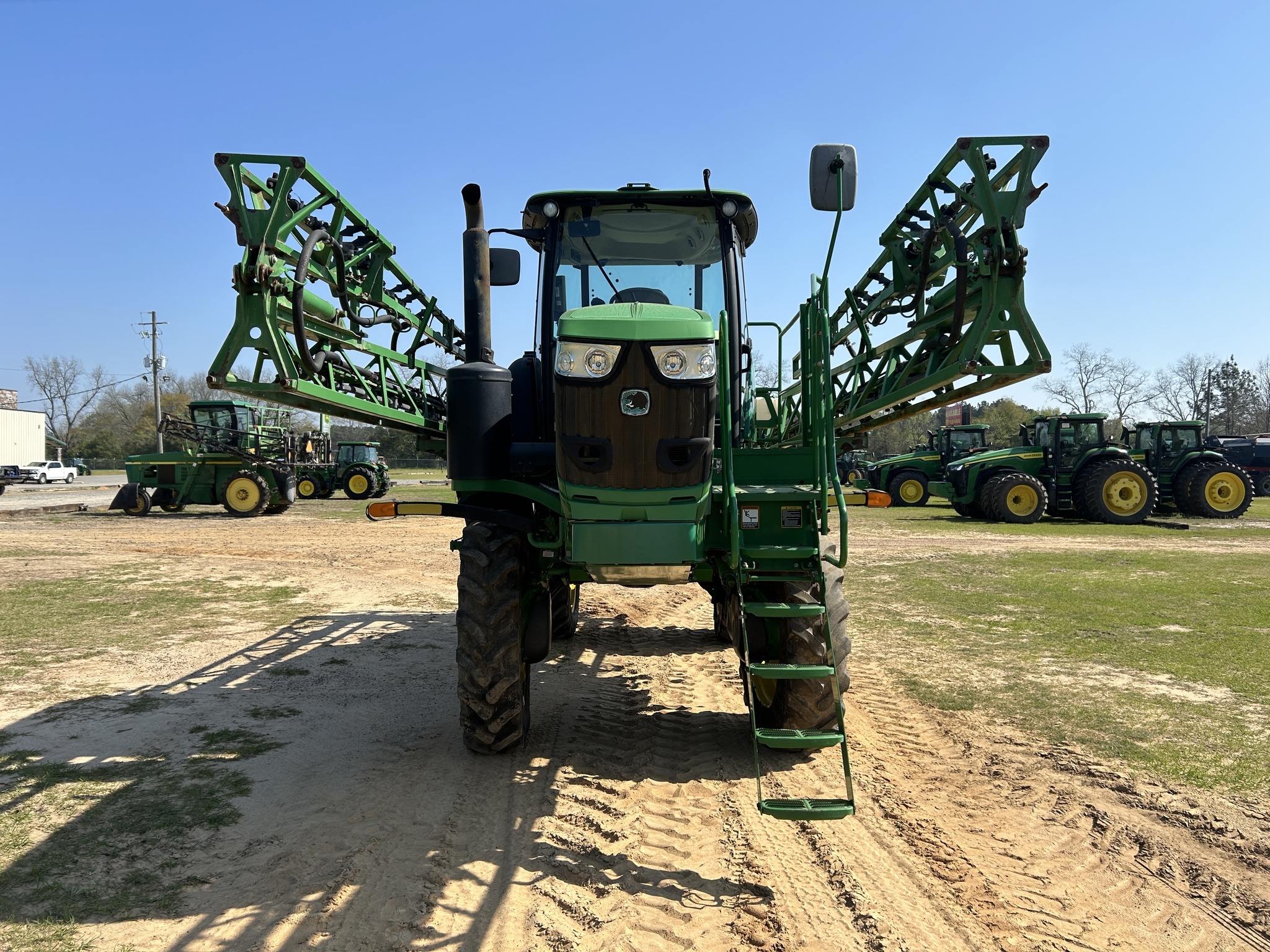 2016 John Deere R4023 Self-Propelled Sprayer
