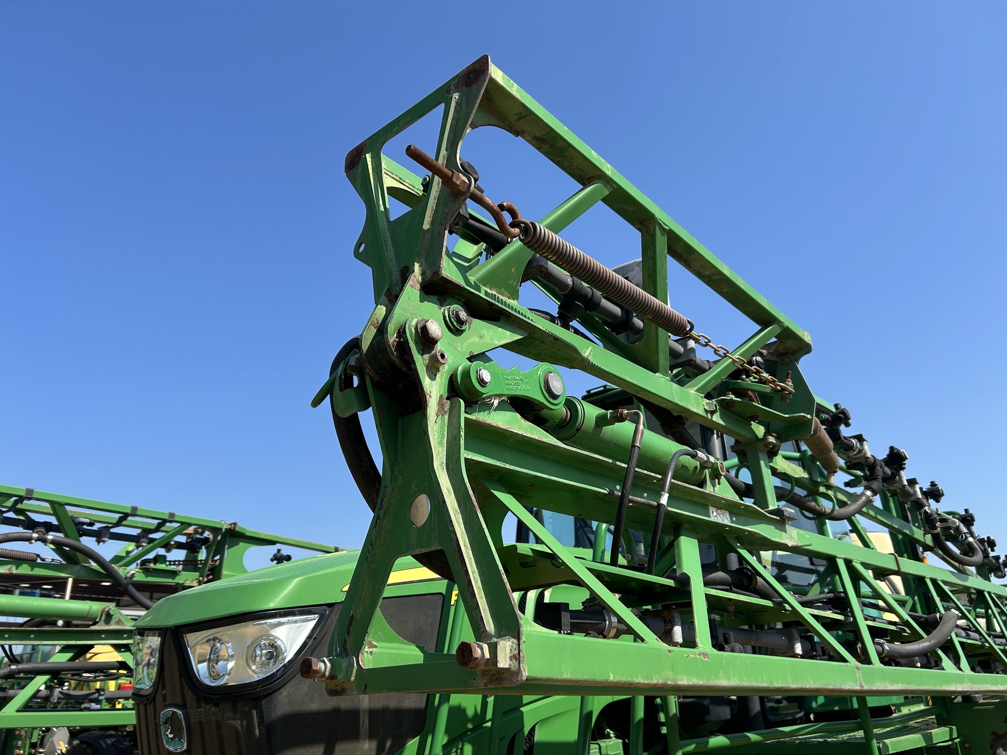 2016 John Deere R4023 Self-Propelled Sprayer