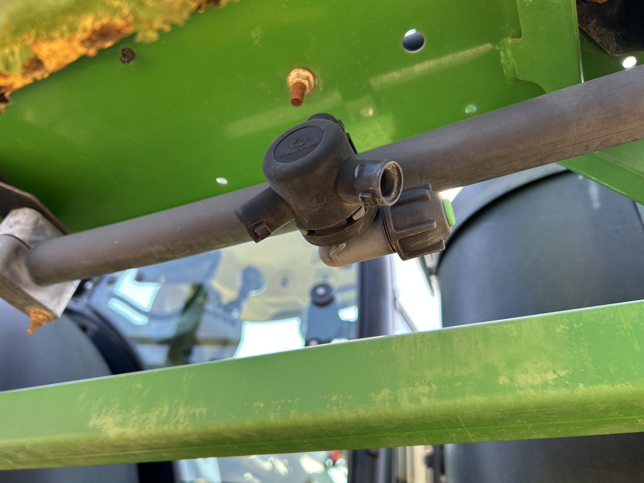 2016 John Deere R4023 Self-Propelled Sprayer