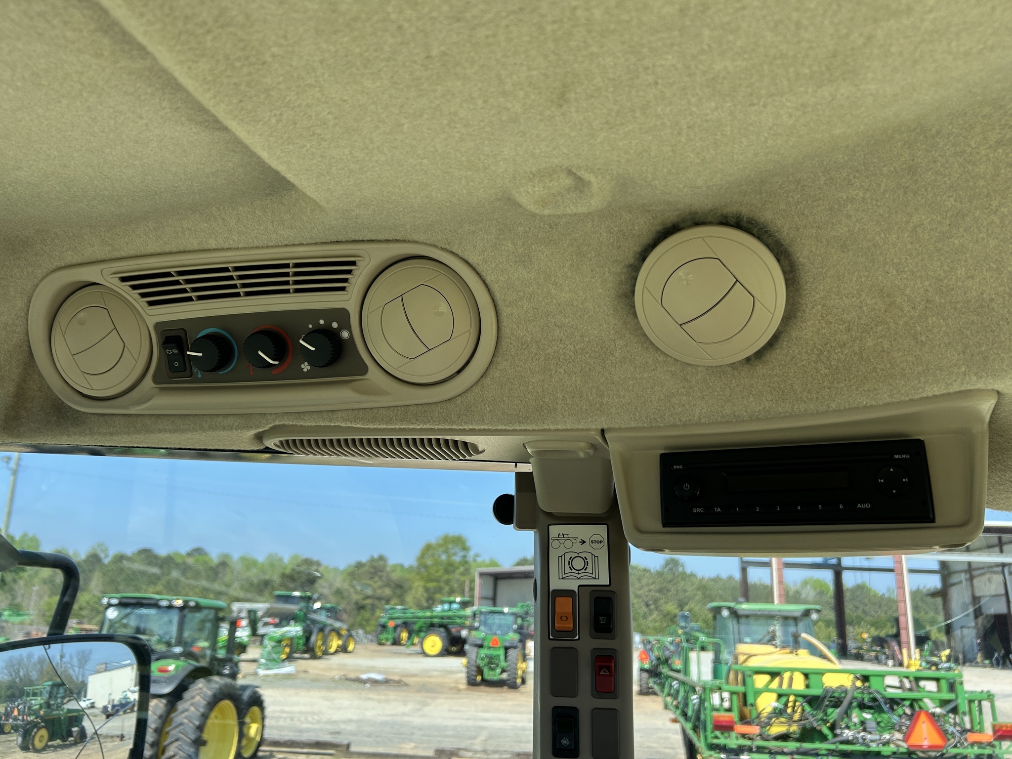2016 John Deere R4023 Self-Propelled Sprayer