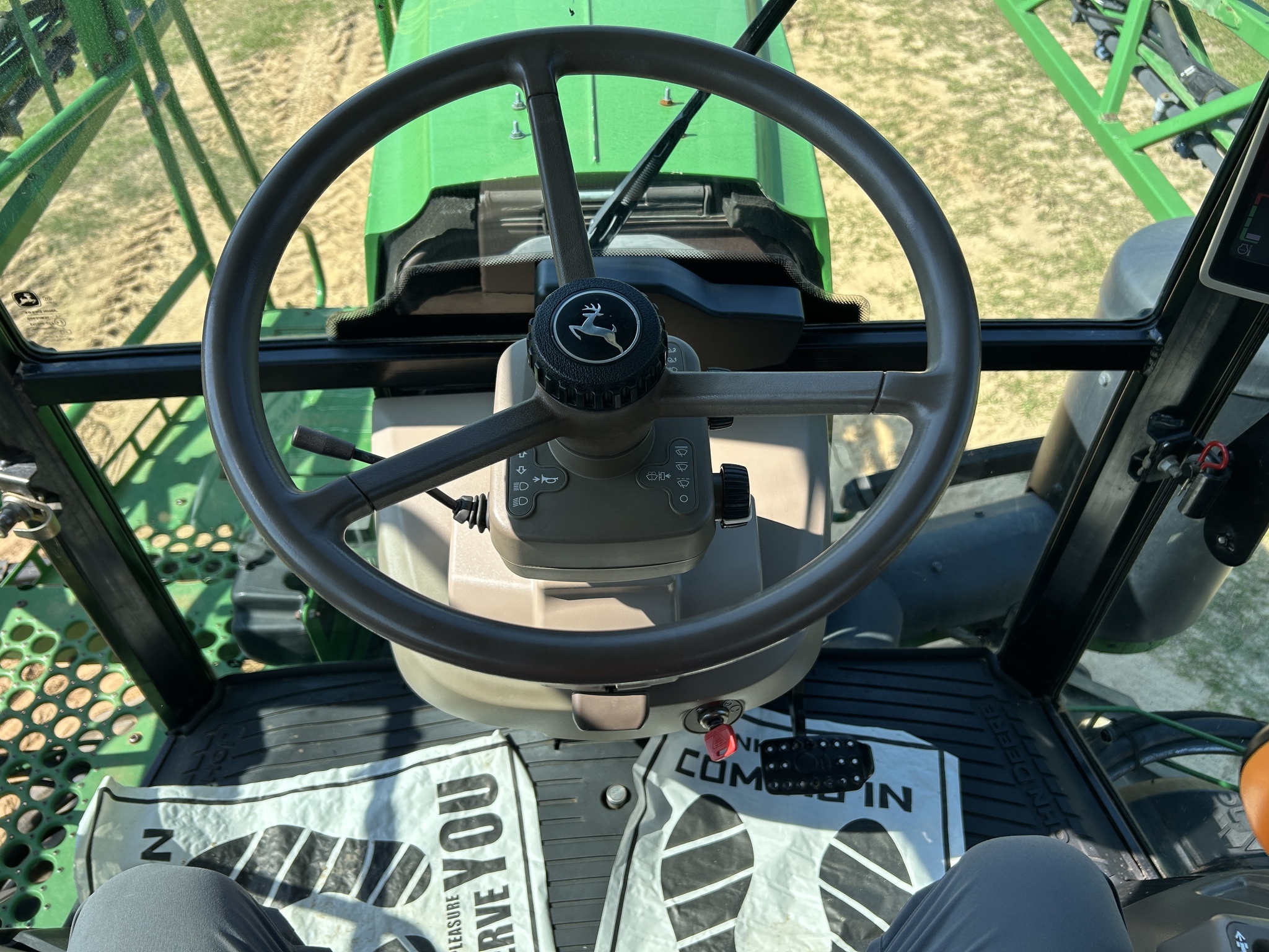 2016 John Deere R4023 Self-Propelled Sprayer