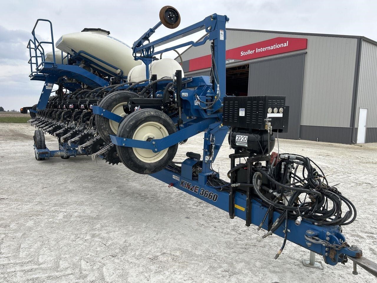 2013 Kinze 3660 Planter
