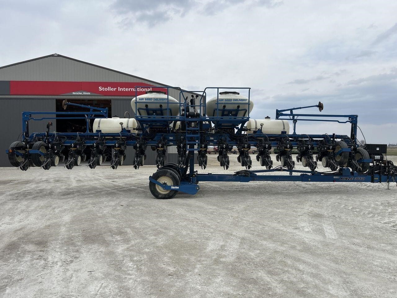 2013 Kinze 3660 Planter