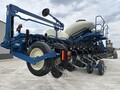 2013 Kinze 3660 Planter
