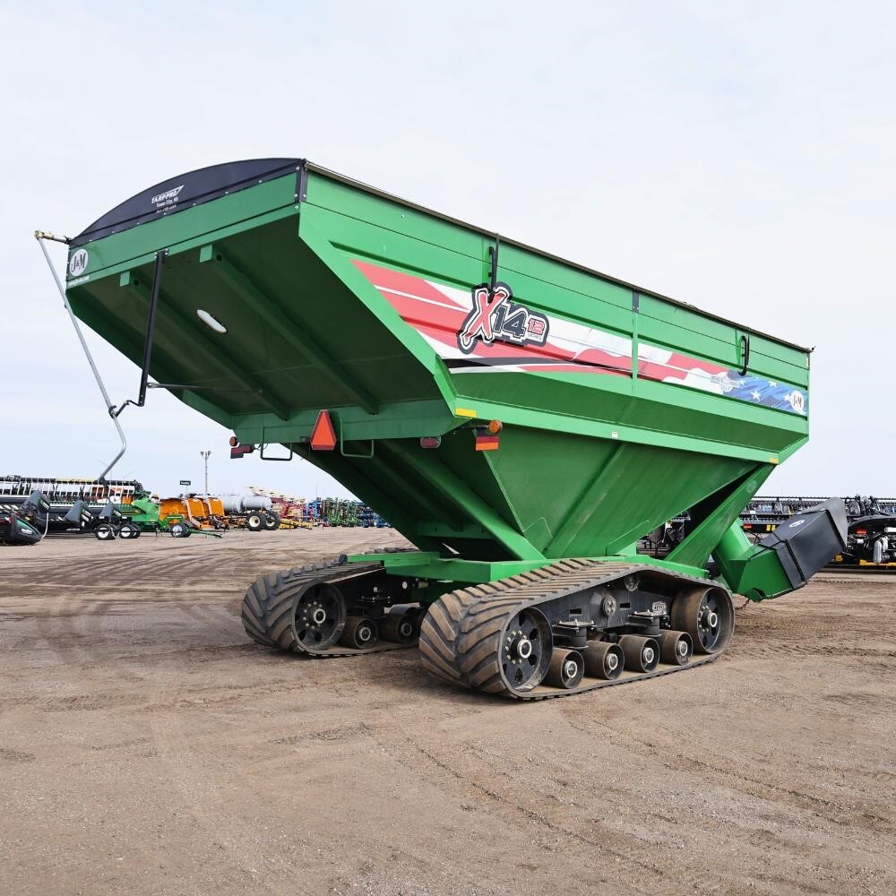 2024 J&M 1412-20T Grain Cart