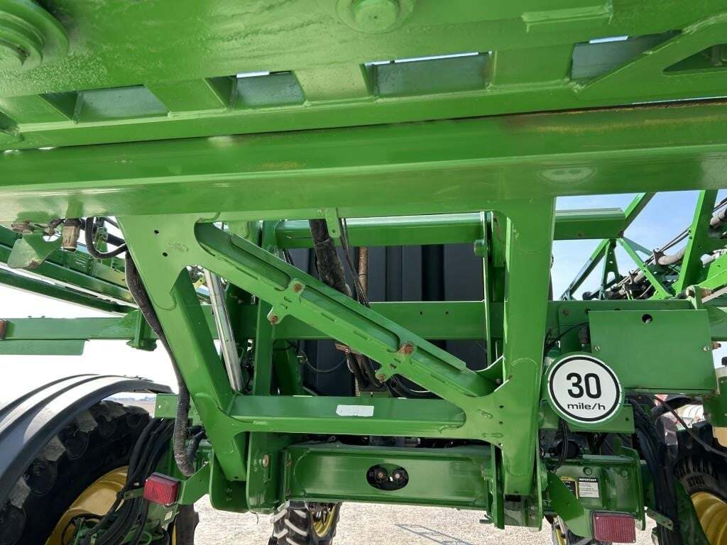 2015 John Deere R4030 Self-Propelled Sprayer