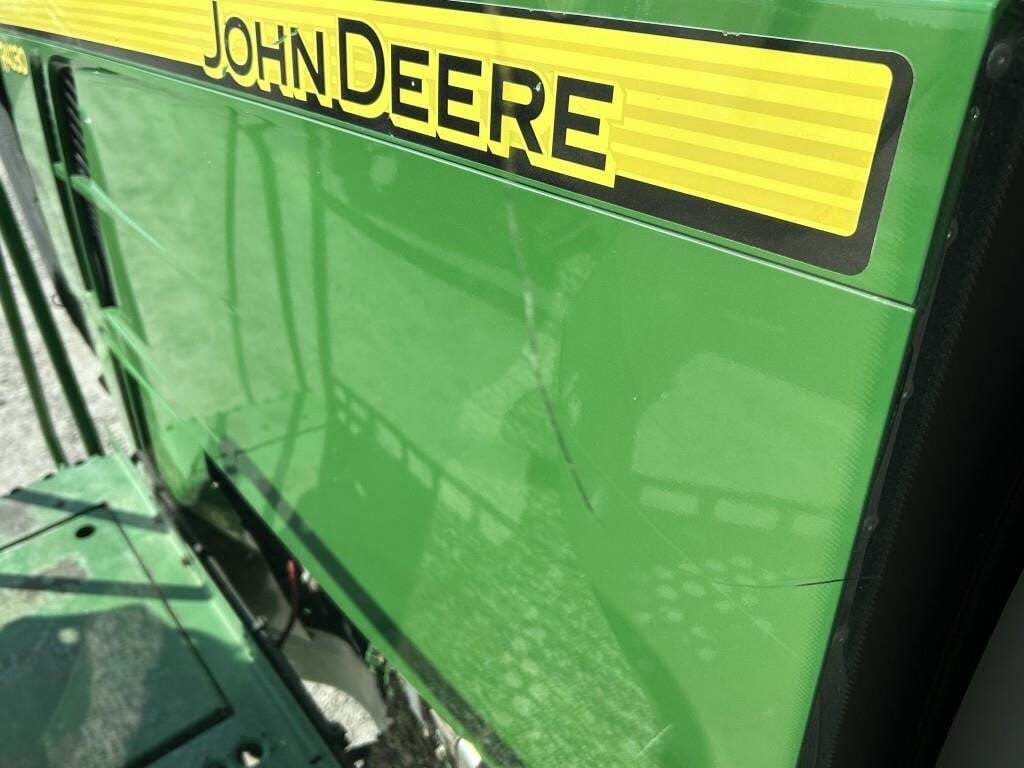 2015 John Deere R4030 Self-Propelled Sprayer