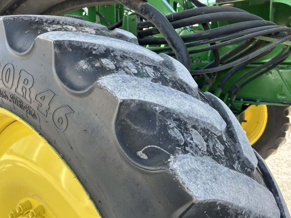 2015 John Deere R4030 Self-Propelled Sprayer