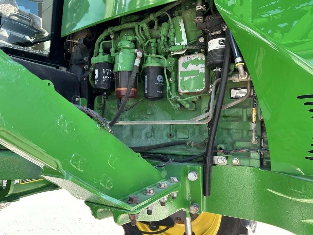 2015 John Deere R4030 Self-Propelled Sprayer