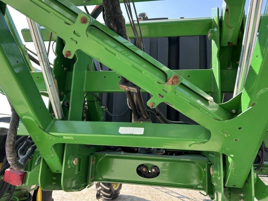 2015 John Deere R4030 Self-Propelled Sprayer