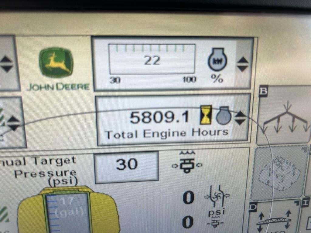 2015 John Deere R4030 Self-Propelled Sprayer