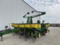 1996 John Deere 1760 Planter