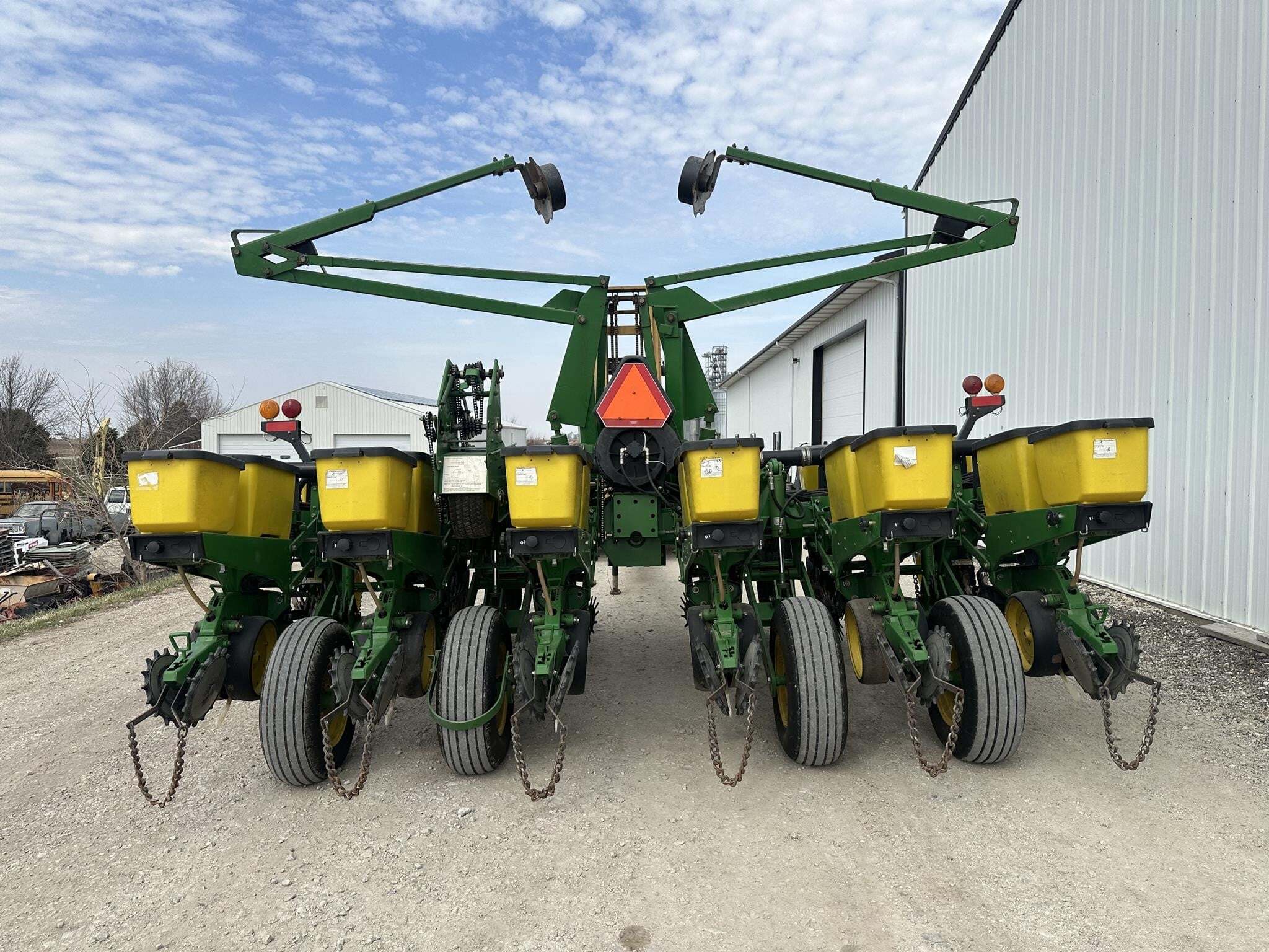 1996 John Deere 1760 Planter