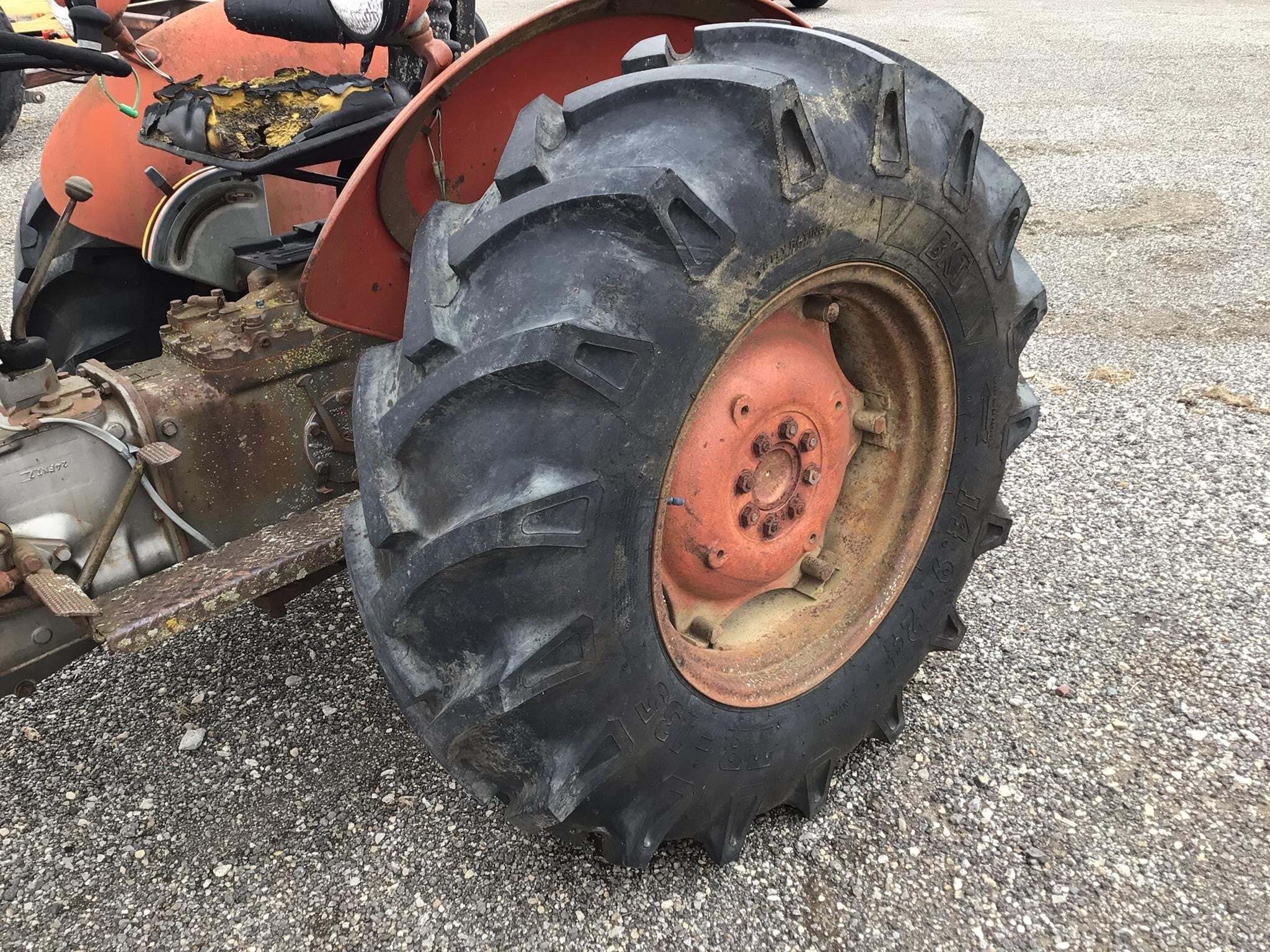 1965 Massey Ferguson 135 Tractor