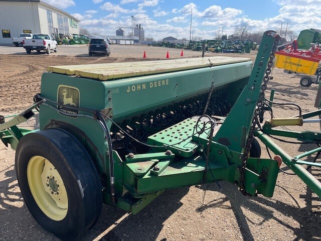  John Deere 8300 Drill