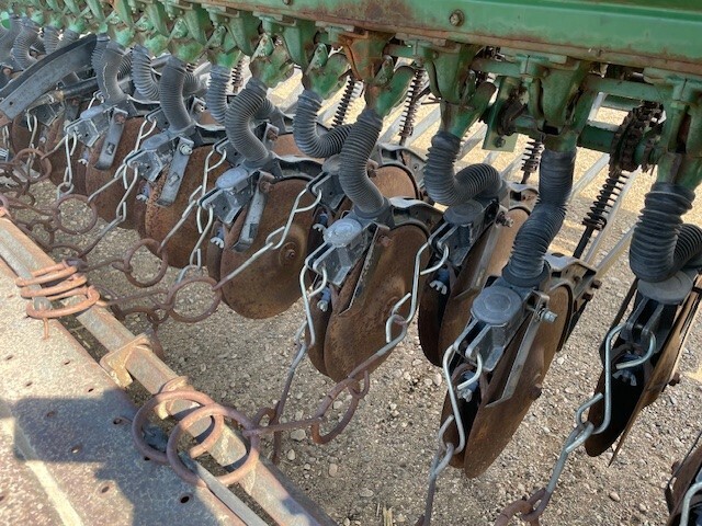  John Deere 8300 Drill