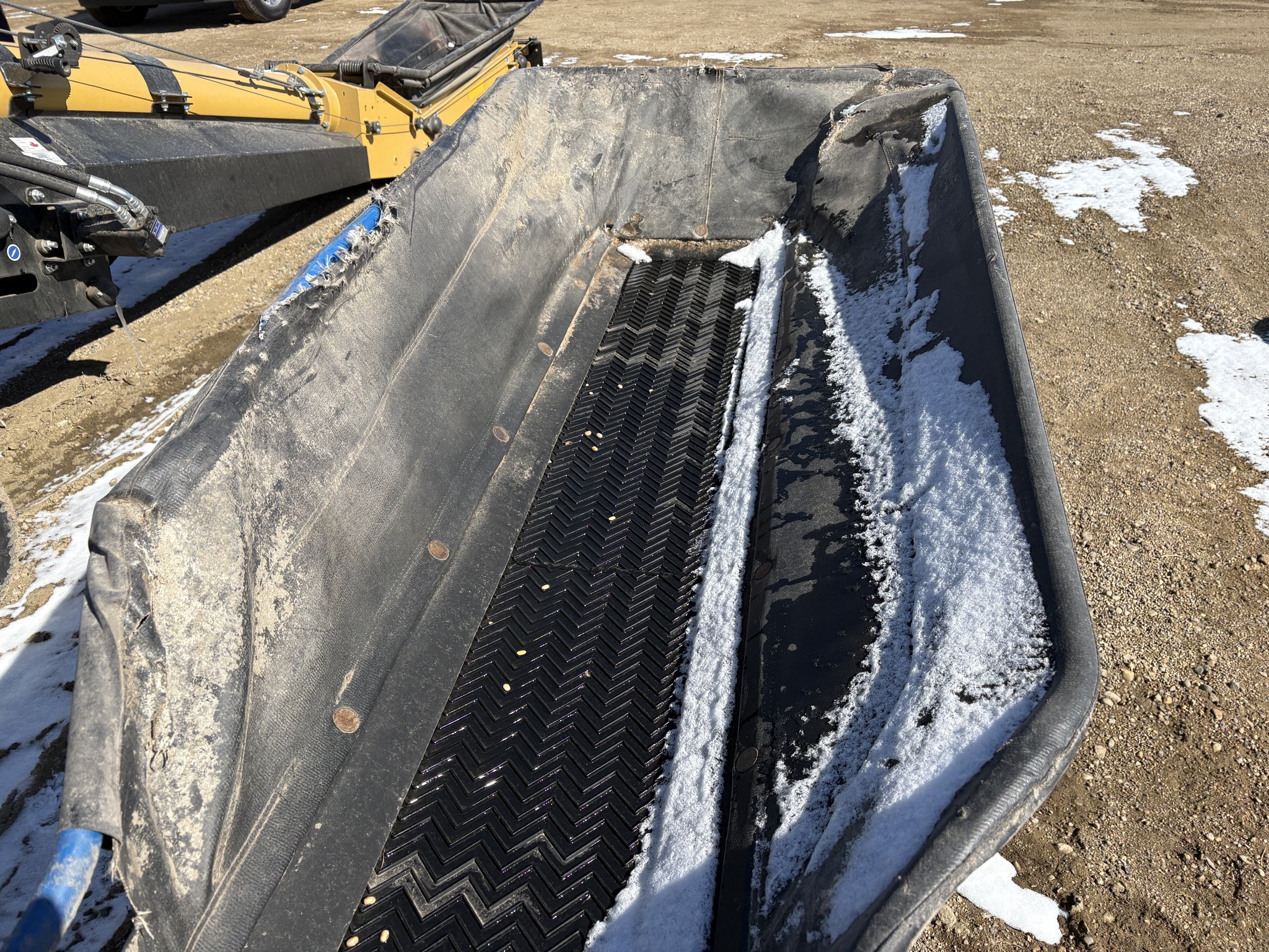 2019 Brandt 1547LP+ Augers and Conveyor