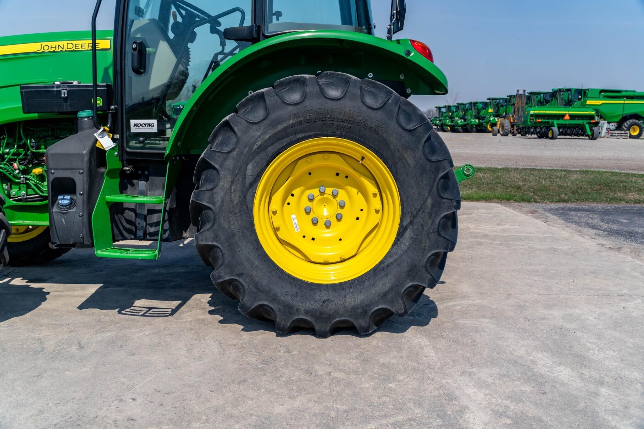 2023 John Deere 5105M Tractor