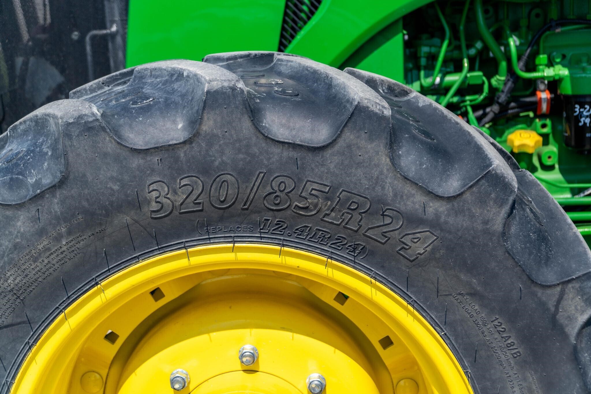 2023 John Deere 5105M Tractor