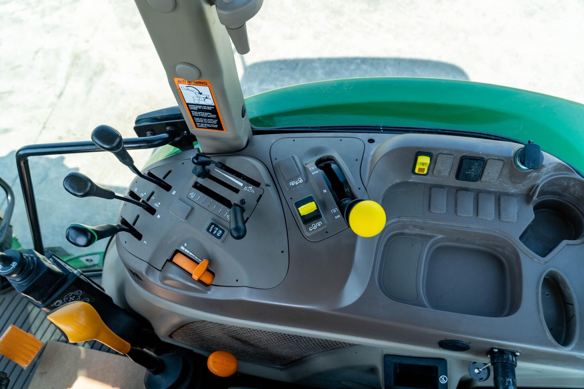 2023 John Deere 5105M Tractor