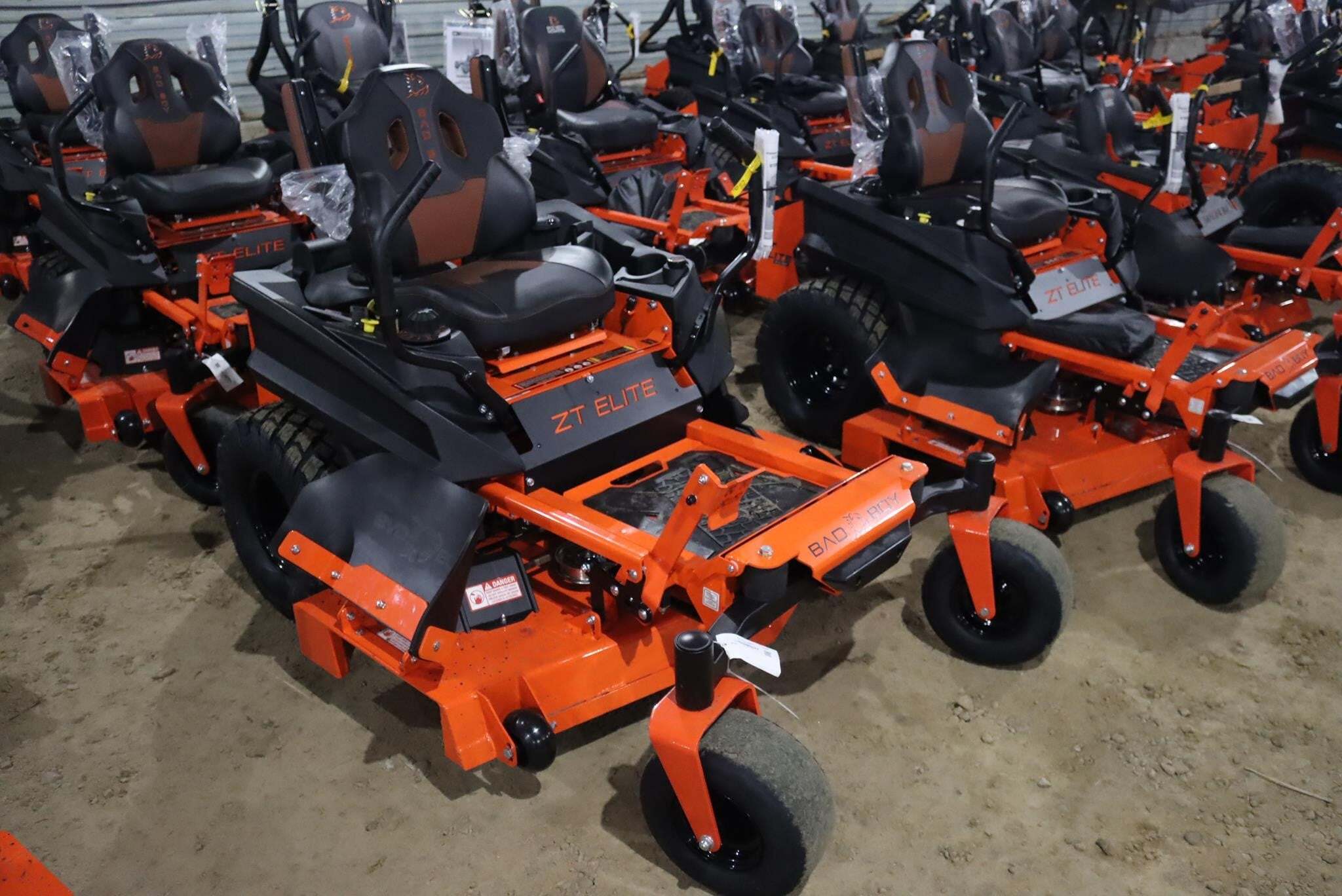 2026 Bad Boy ZT Elite 5400 Lawn Mower