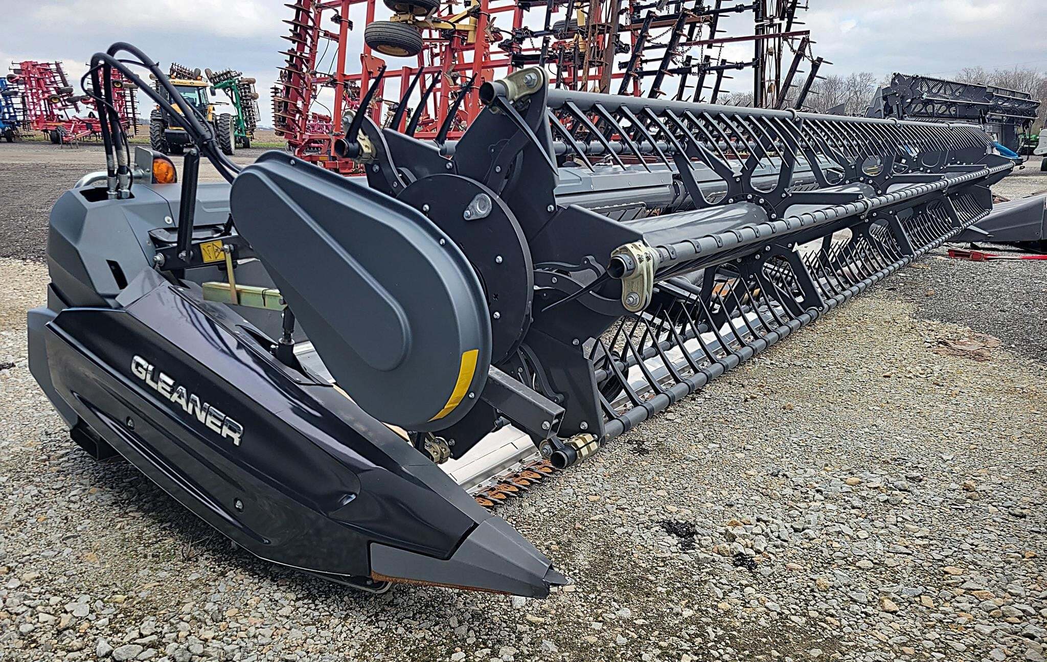 2025 Gleaner 9330 Platform