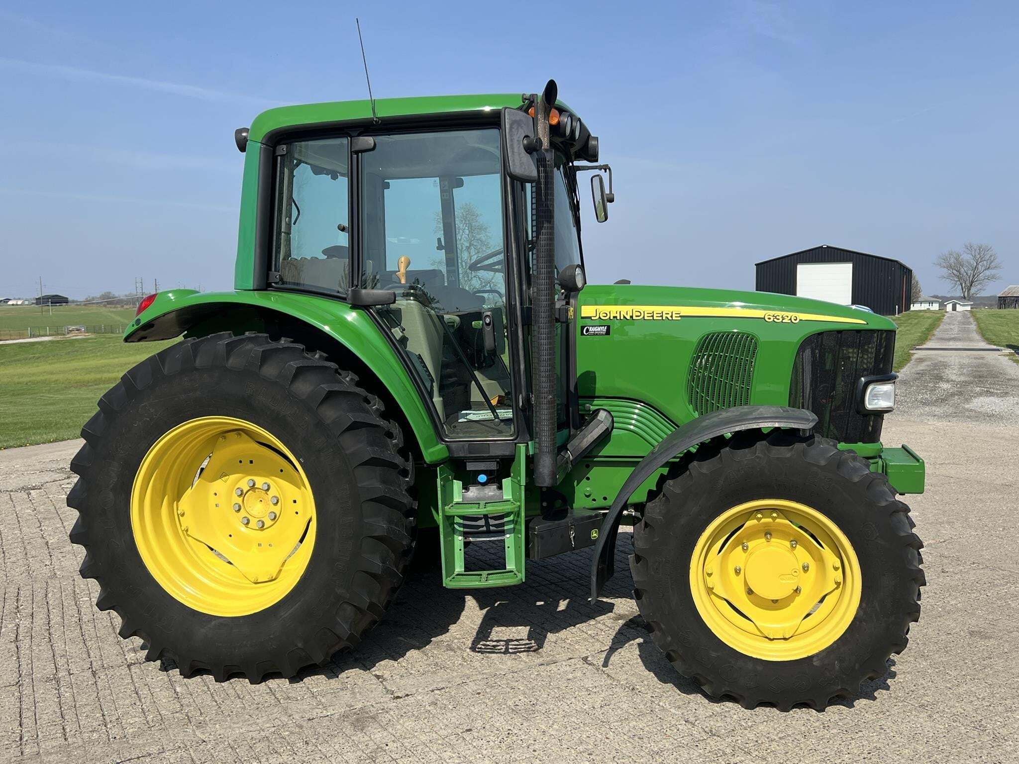2004 John Deere 6320 Tractor
